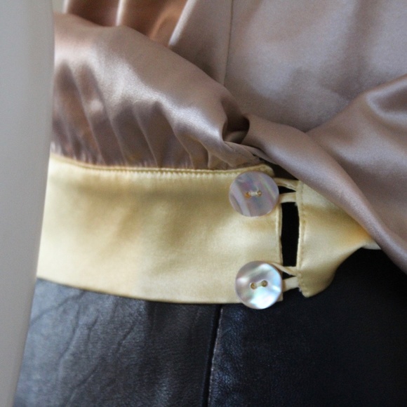 🌟VINTAGE🌟 Y2K Passion Bait Silk and Lace Spaghetti Strap Tank - Picture 6 of 7